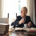 Directeur met pensioen? Kies voor een opblaasfiguur!