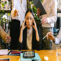 Geluid op kantoor? Creëer een optimaal werkmilieu voor rust en productiviteit!